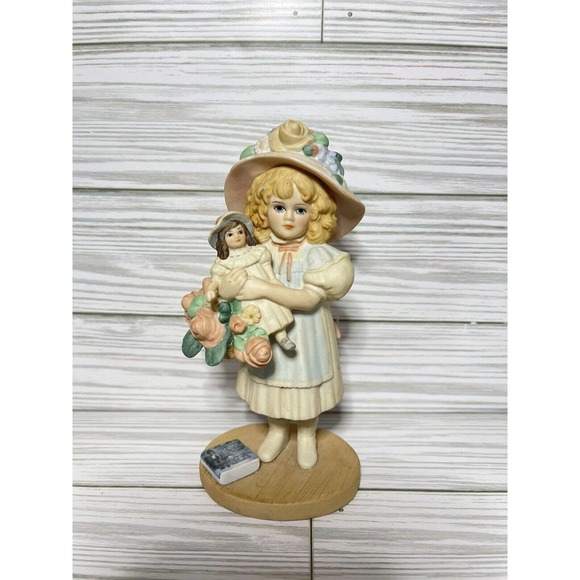 Jan Hagara Collectible Figurine Mattie 3516 1989 Figurine Numbered - Picture 1 of 9